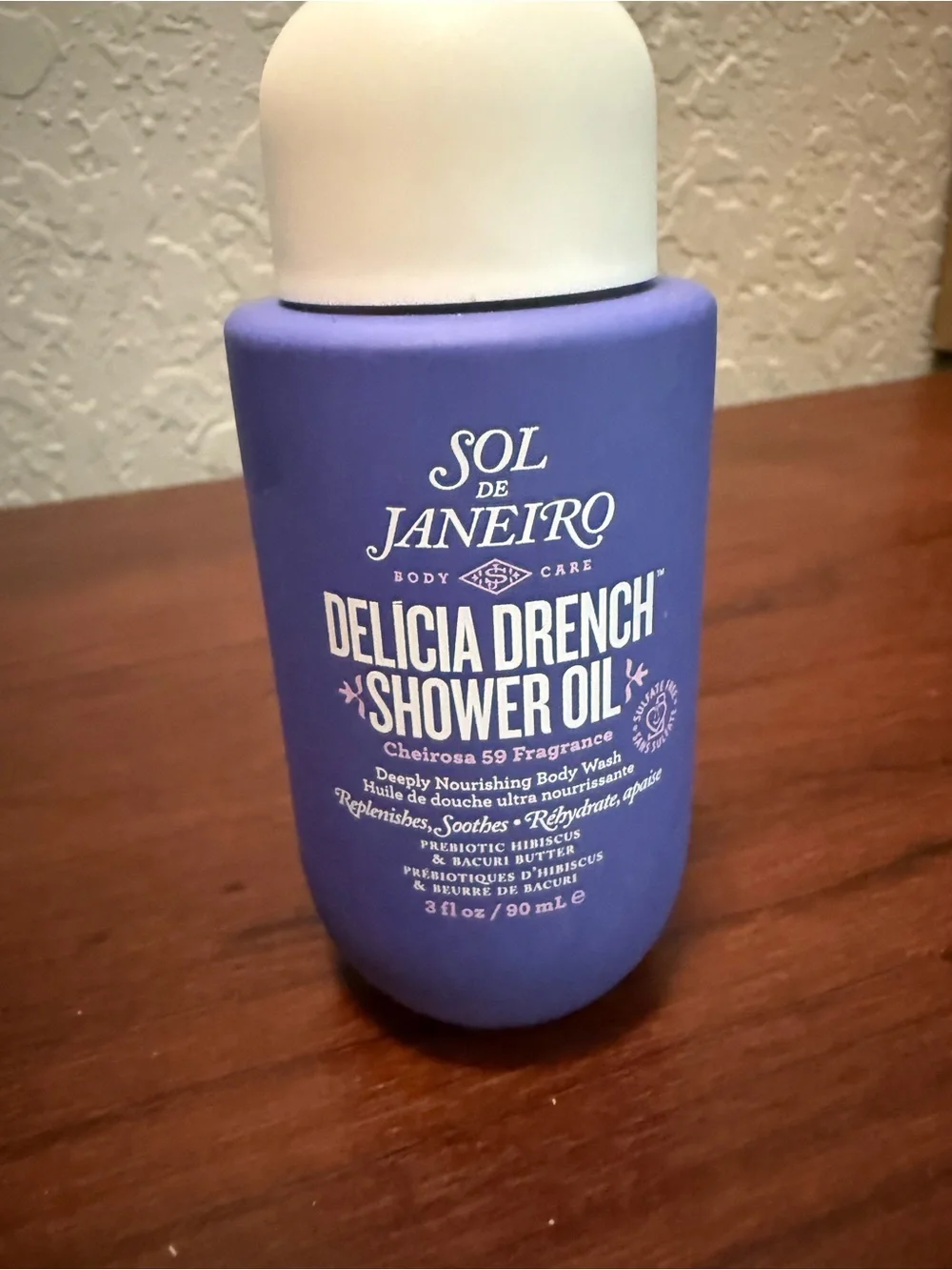 Sol de Janeiro Delicia Drench Shower Oil - Purple and White